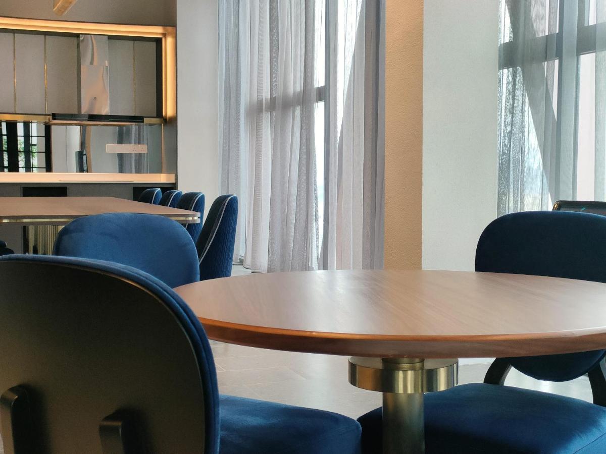 Scarletz Suites, Luxury Suites Klcc By Birdy Stay Kuala Lumpur Ngoại thất bức ảnh