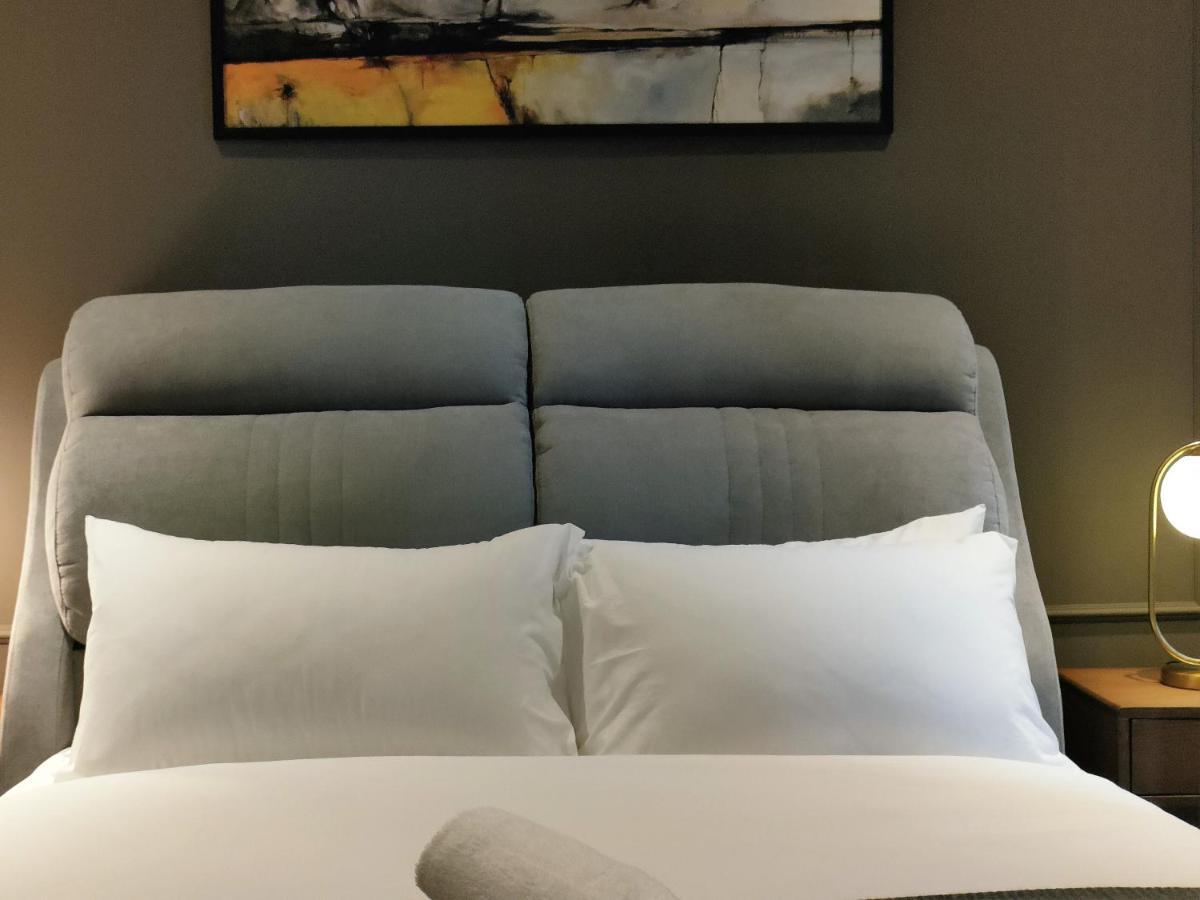 Scarletz Suites, Luxury Suites Klcc By Birdy Stay Kuala Lumpur Ngoại thất bức ảnh