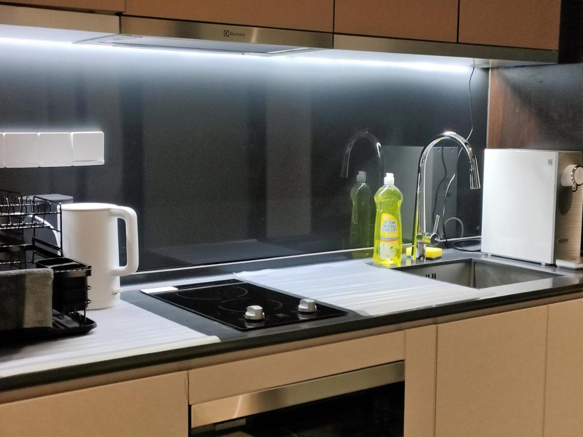 Scarletz Suites, Luxury Suites Klcc By Birdy Stay Kuala Lumpur Ngoại thất bức ảnh