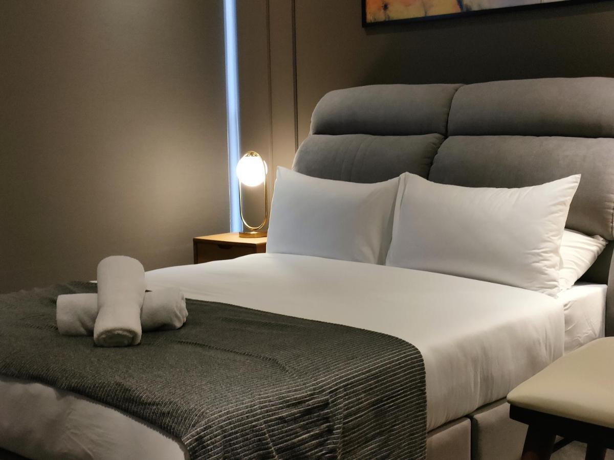 Scarletz Suites, Luxury Suites Klcc By Birdy Stay Kuala Lumpur Ngoại thất bức ảnh