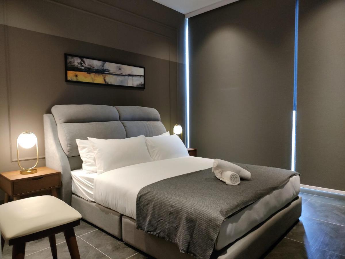 Scarletz Suites, Luxury Suites Klcc By Birdy Stay Kuala Lumpur Ngoại thất bức ảnh