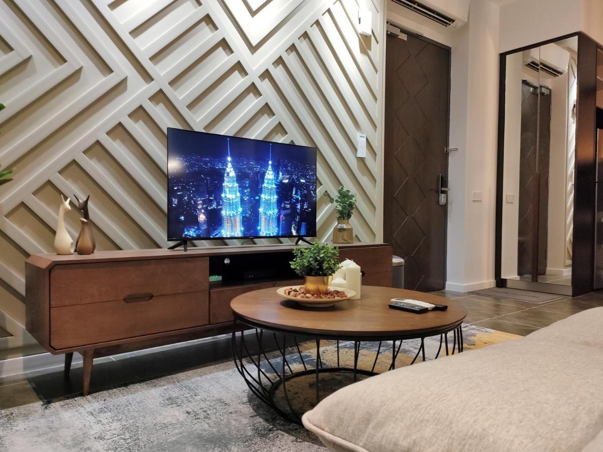 Scarletz Suites, Luxury Suites Klcc By Birdy Stay Kuala Lumpur Ngoại thất bức ảnh